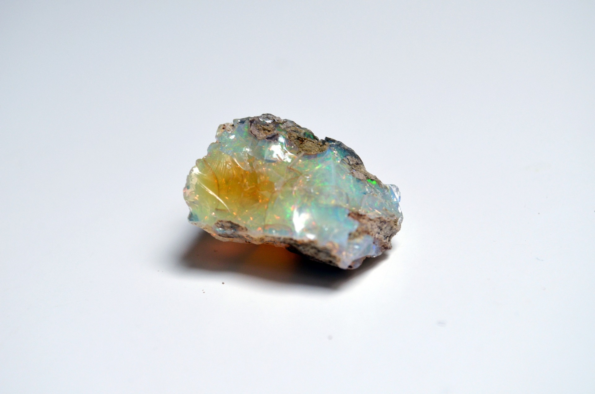 Opal mineral