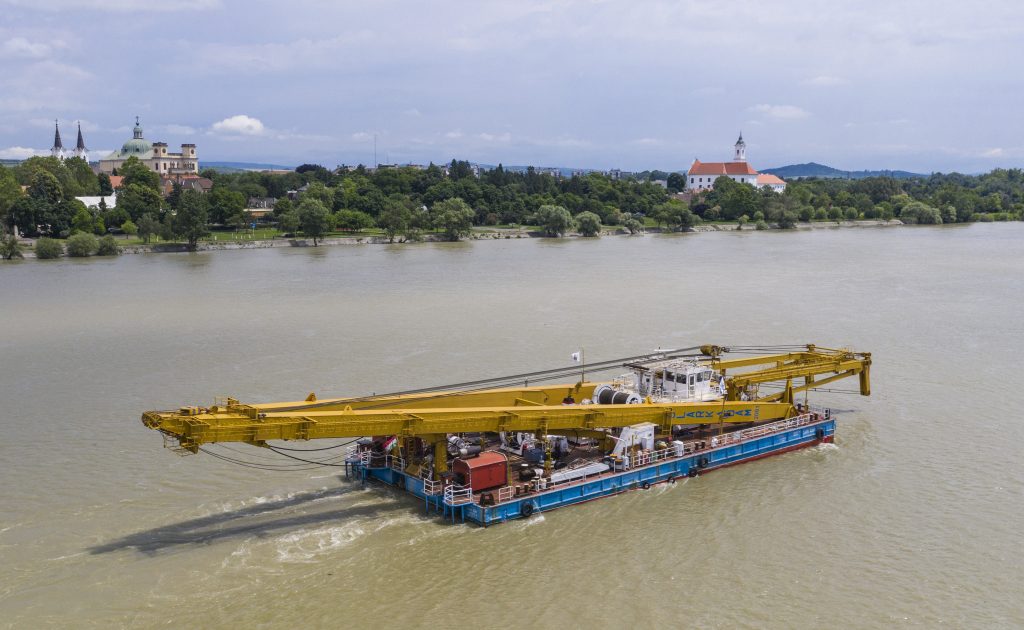 large crane ship Danube Hungary