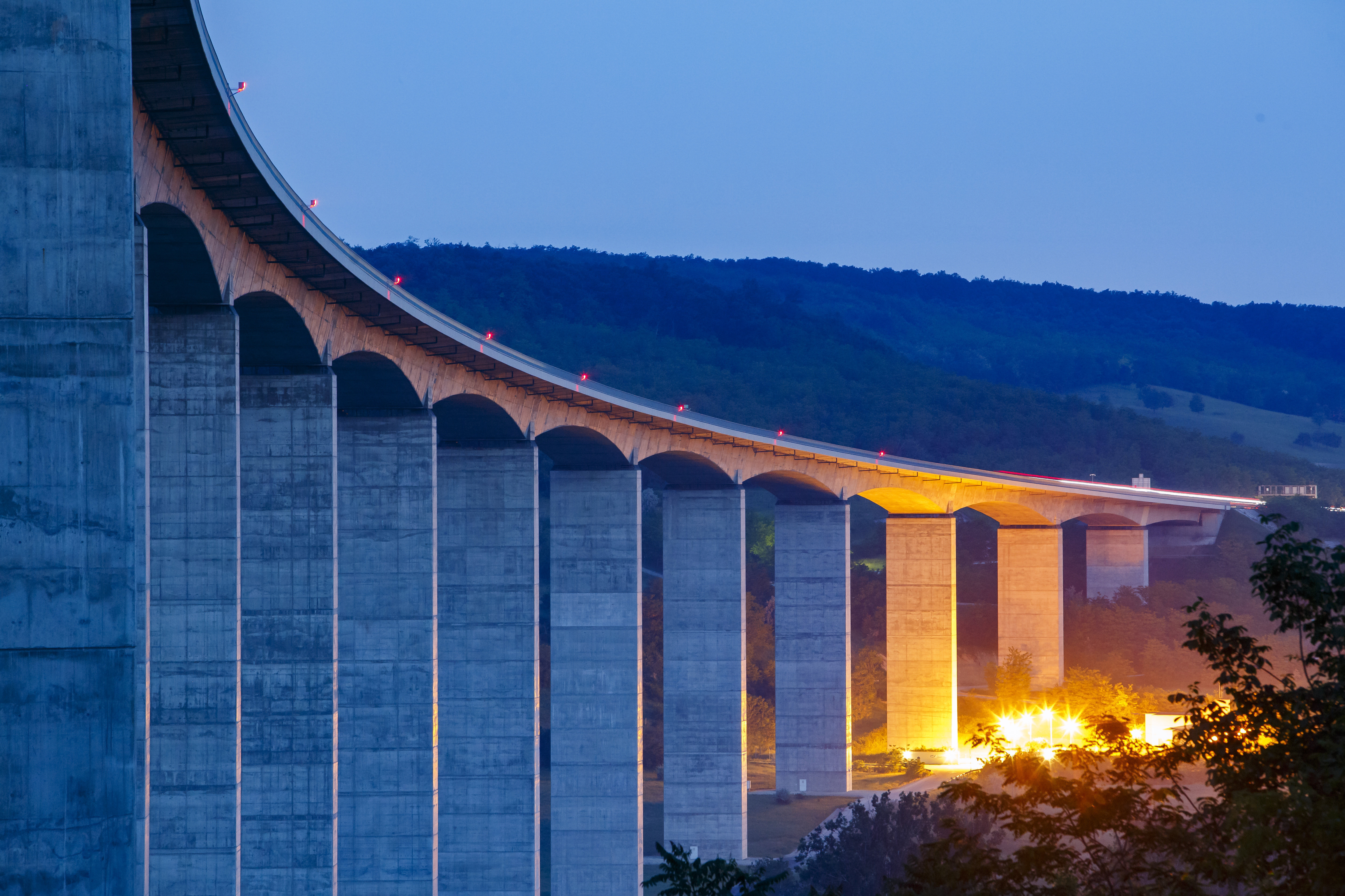 viaduct kőröshegy hungary