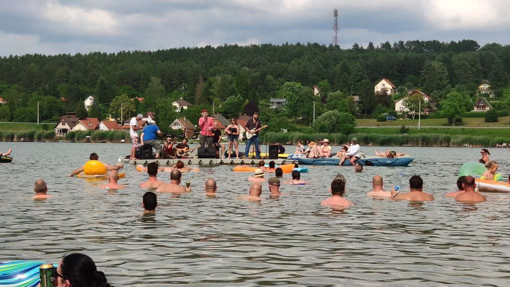 water stage fishing on orfű