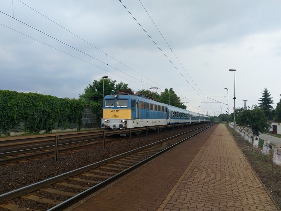 Zug in der Nähe von Budapest