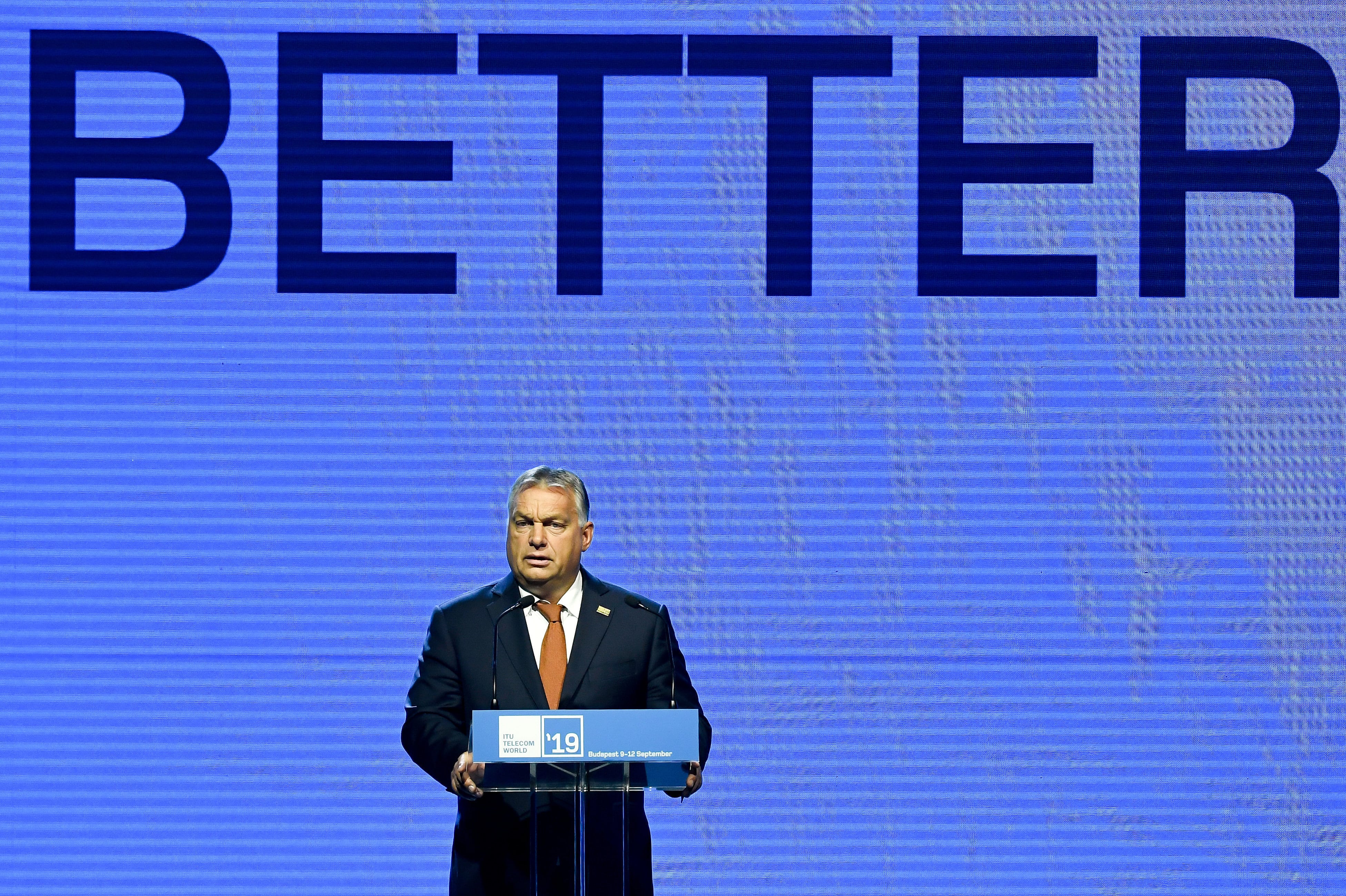 رئيس الوزراء أوربان يفتتح مؤتمر تليكوم العالمي للاتحاد الدولي للاتصالات في بودابست
