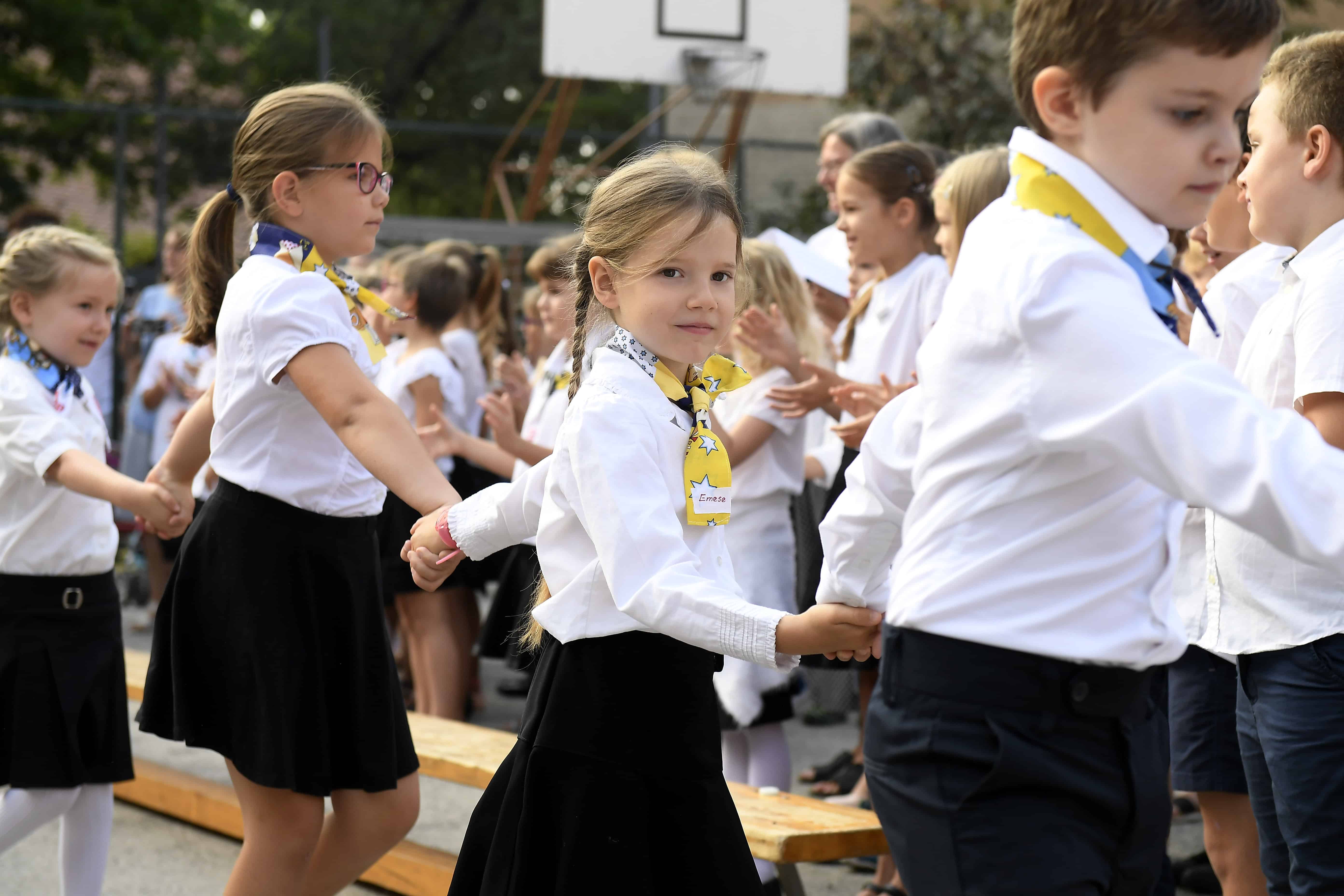 school children Hungary