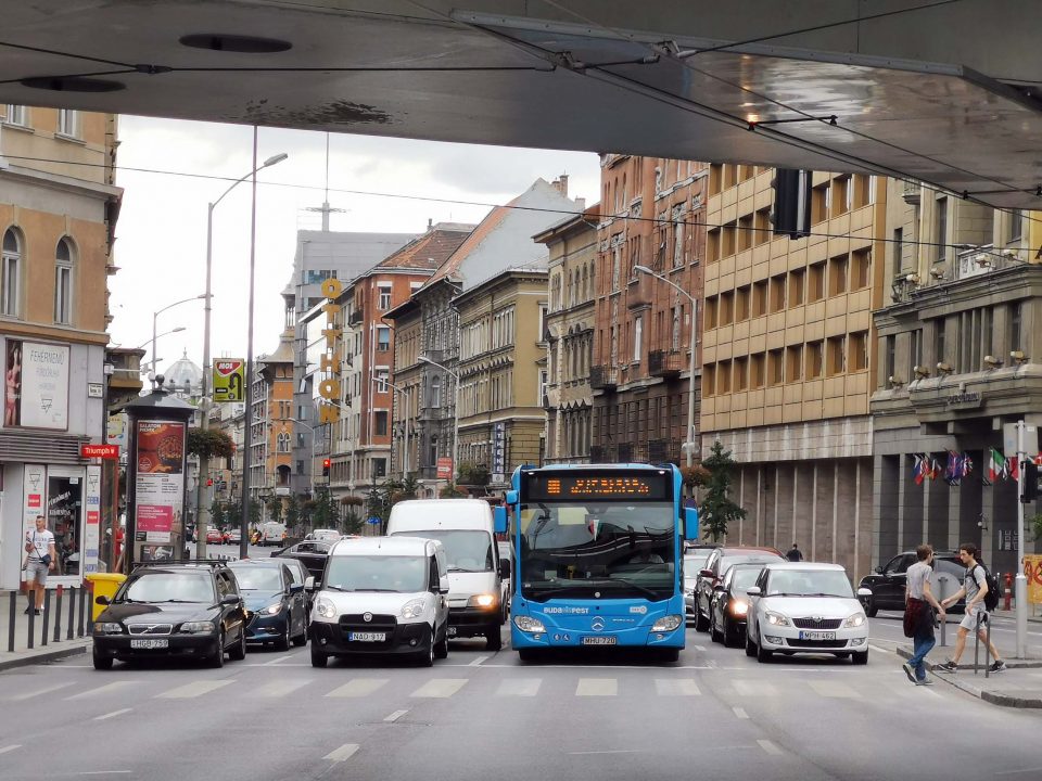 трафик Будапешт Венгрия транспорт