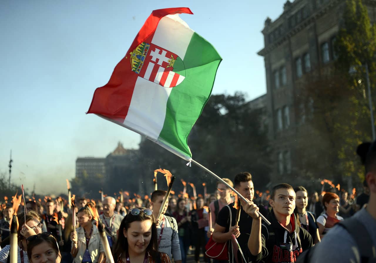 匈牙利_匈牙利_旗幟