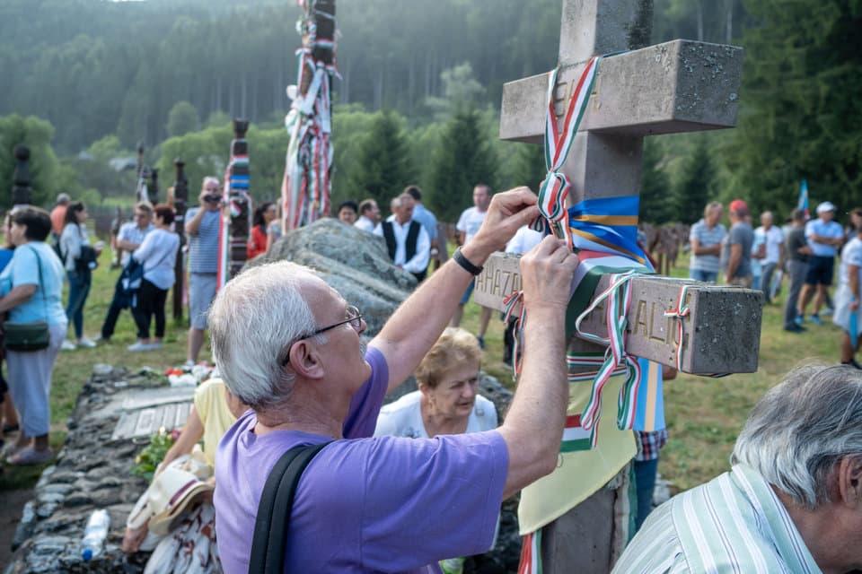 úzvölgye Valea Uzului