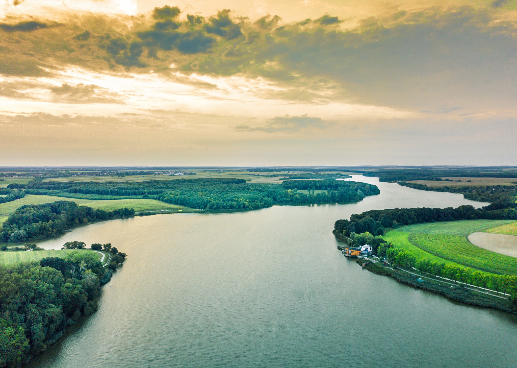 Lago Deseda, lago artificial, Hungría