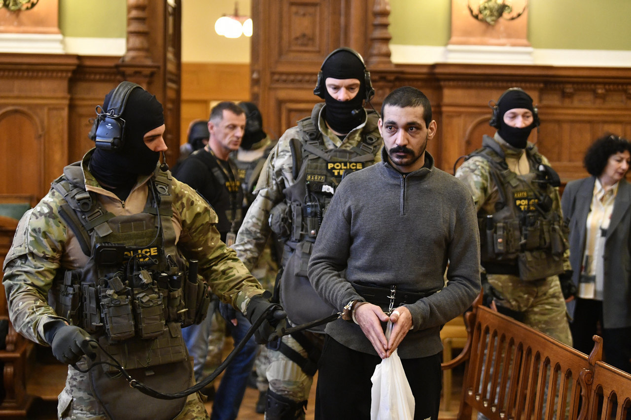 Hassan F. Syrian accused of mass murders denies charges
