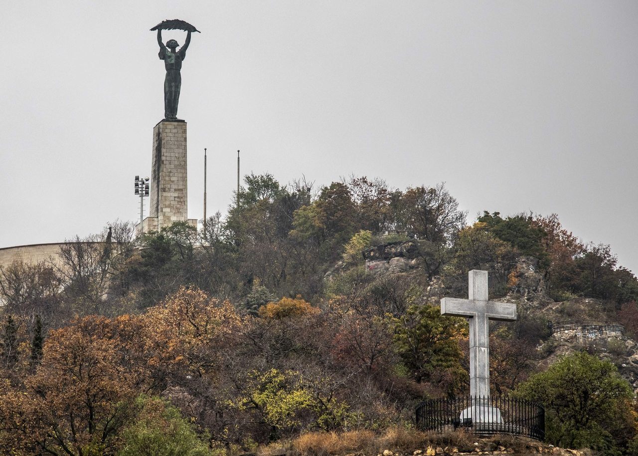 dnh_gellért_hill_citadella_autumn