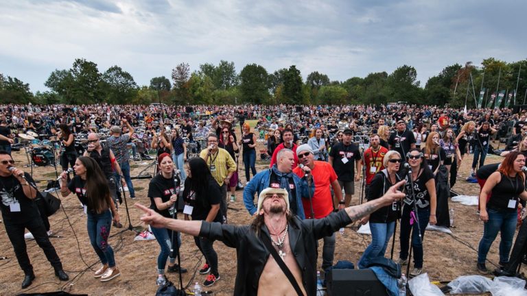 500 hungarians sing personal jesus