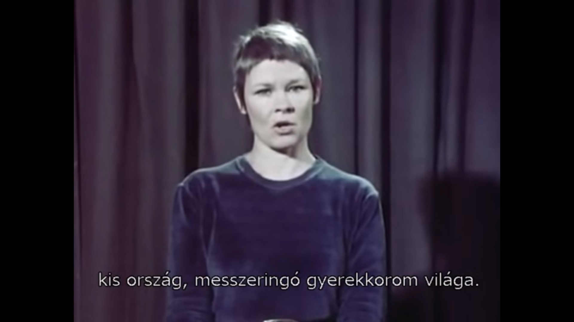 الممثلة الإنجليزية جودي دينش تقرأ فيديو Miklós Radnóti - فيديو
