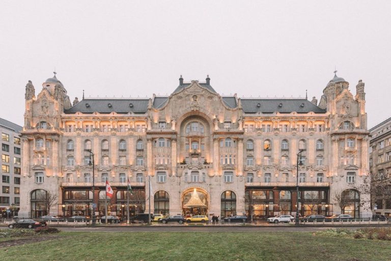 four seasons budapest gresham palace