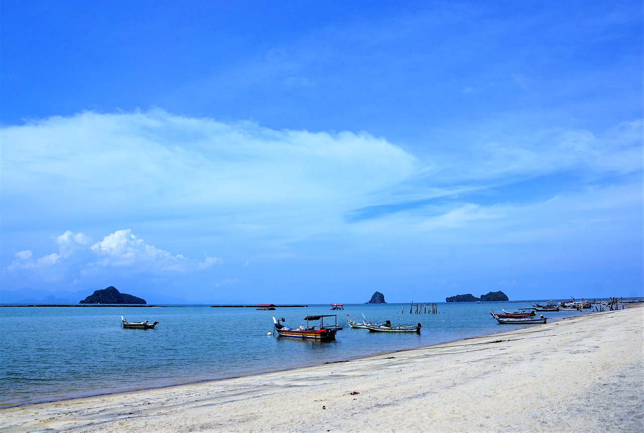 شاطئ لانكاوي ماليزيا