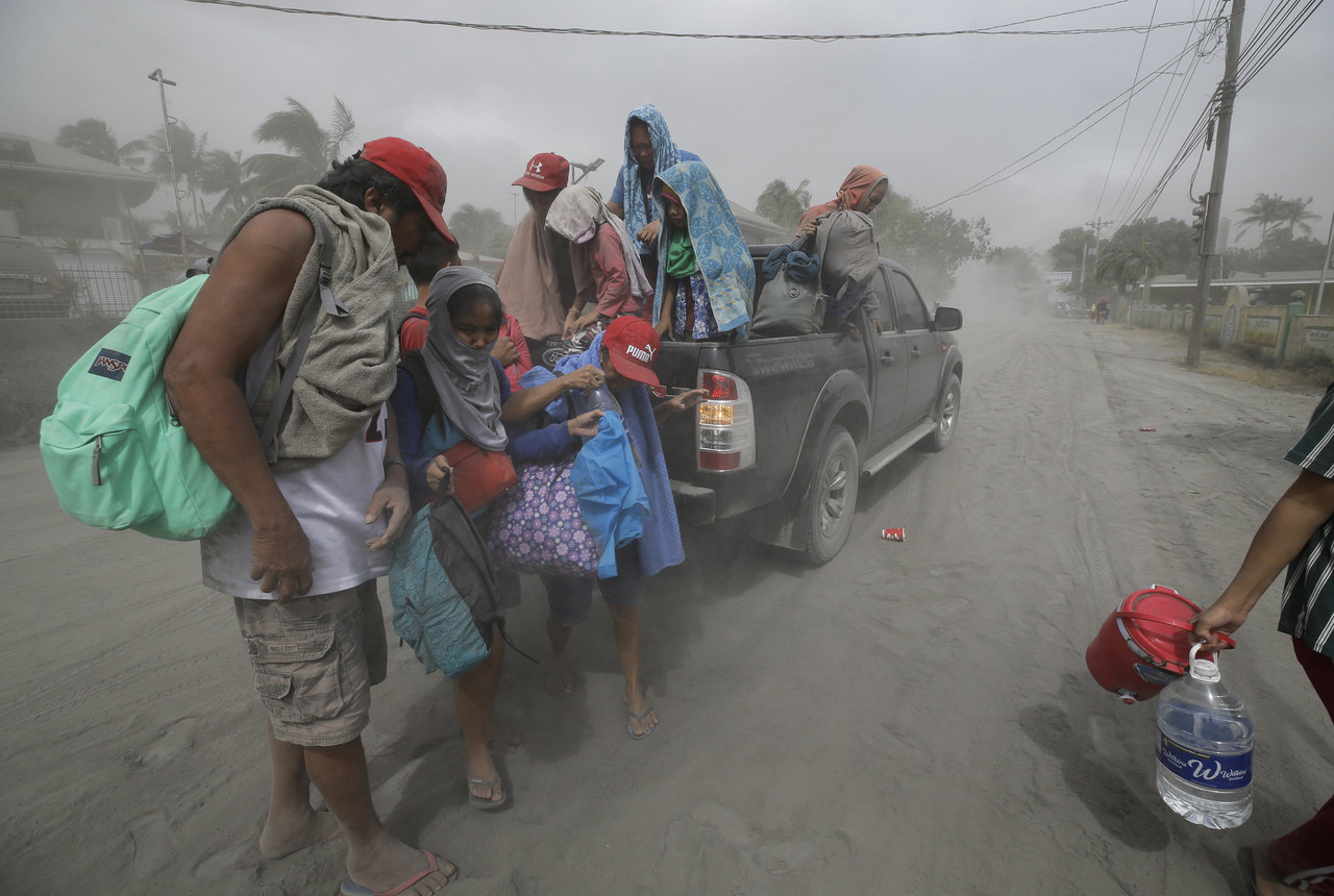 Tausende wurden evakuiert, als der philippinische Vulkan mit einem großen Ausbruch drohte