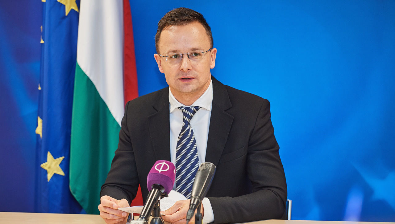 министр иностранных дел Венгрии-Брюссель