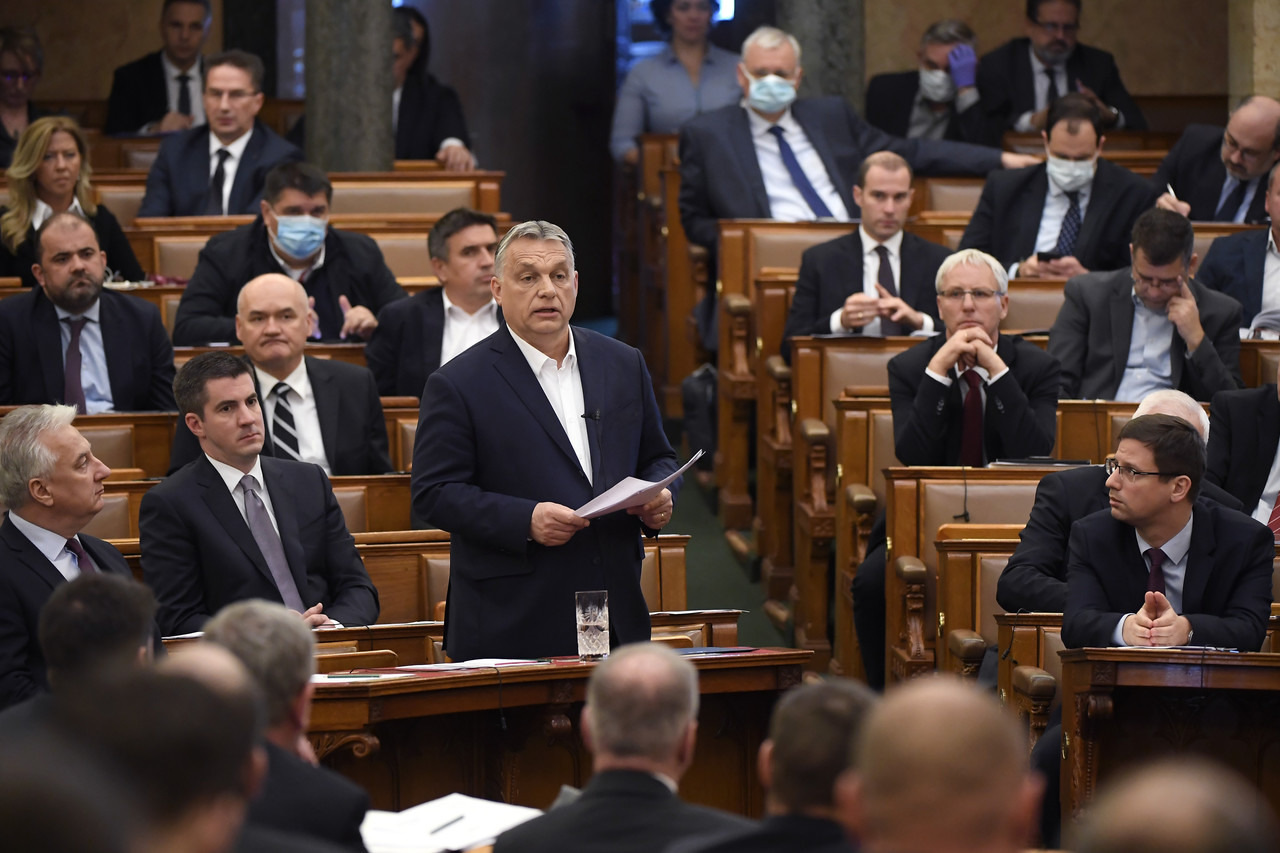 Orbán-parliament-coronavirus