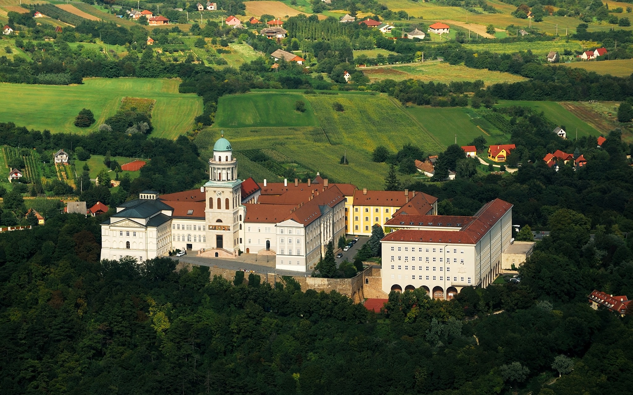 パンノンハルマ大修道院、ハンガリー
