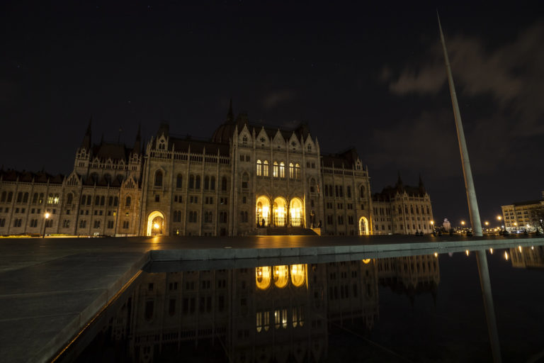 earth hour budapest