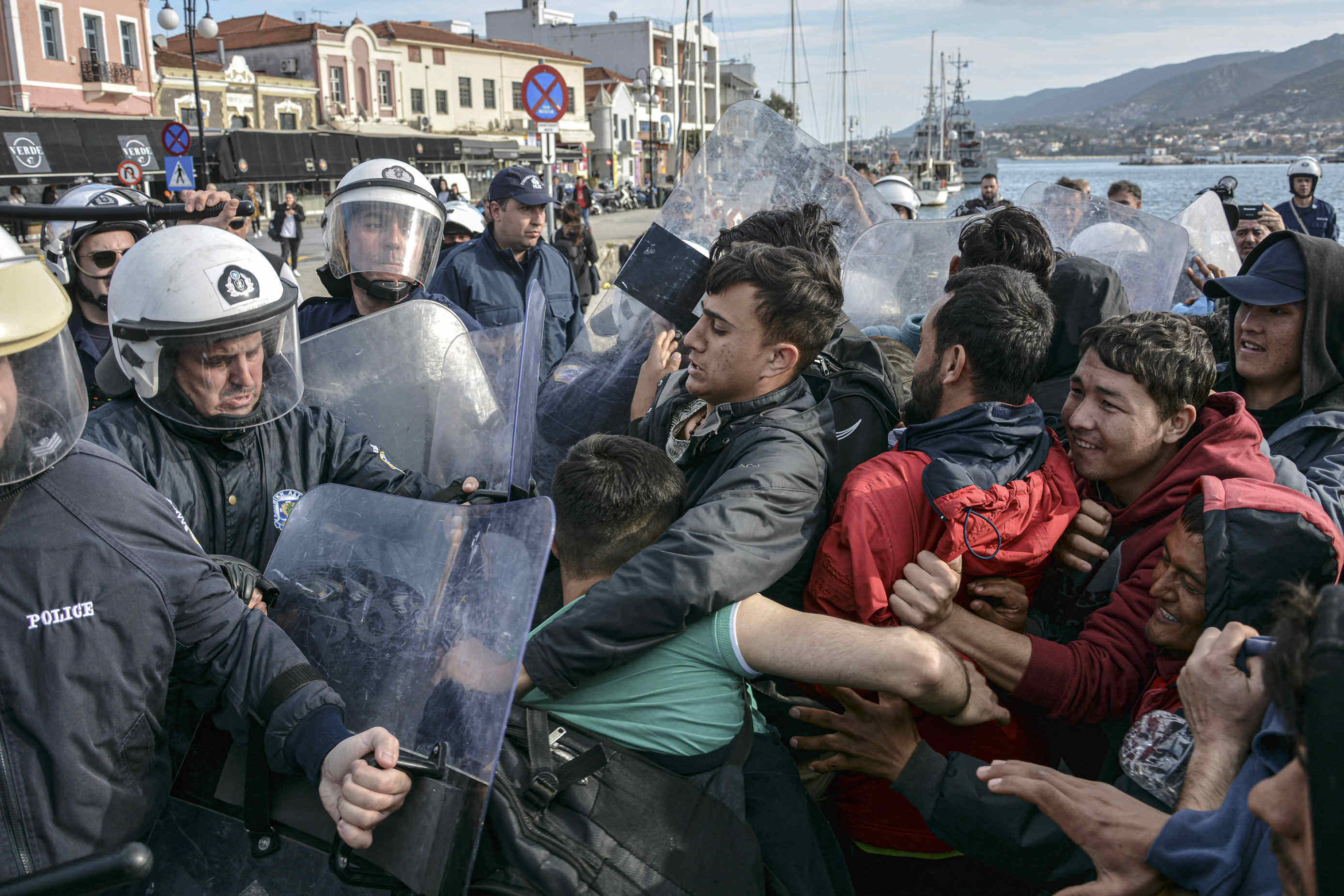 frontiera migratoria con la grecia