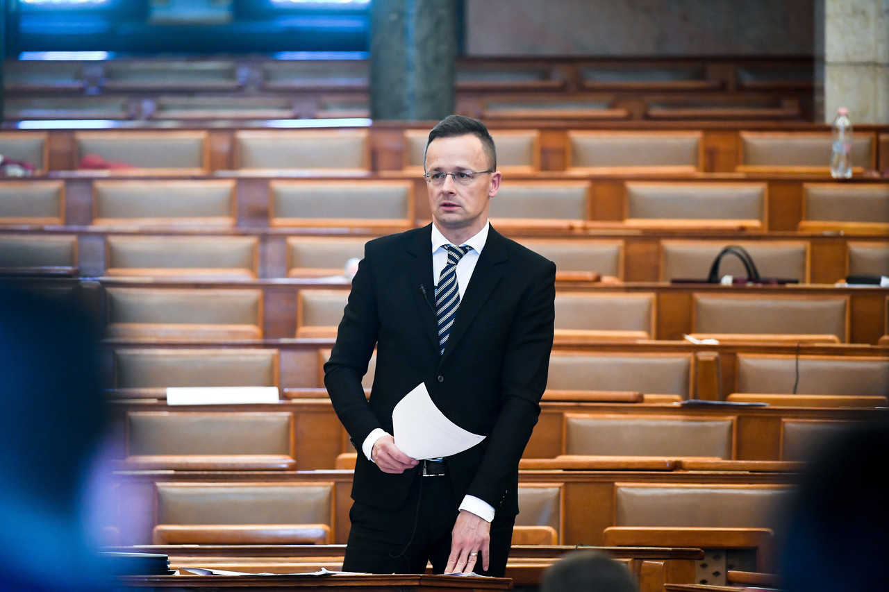 Ministro-de-relaciones-exteriores-húngaro-Szijjártó