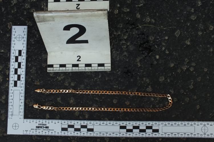 Police Evidence Rendőrségi Bizonyíték Nyaklánc Necklace Scene Tetthely