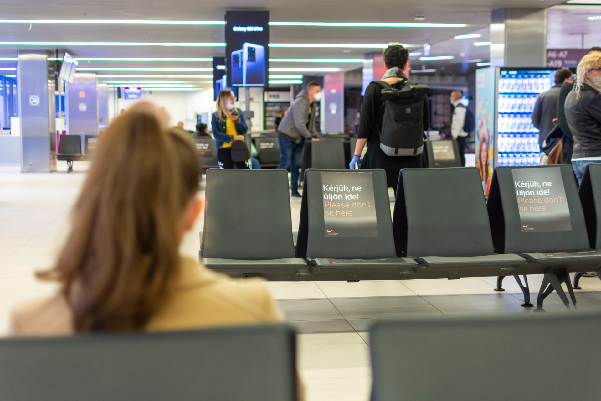 बुडापेस्ट हवाई अड्डे पर प्रतिबंध