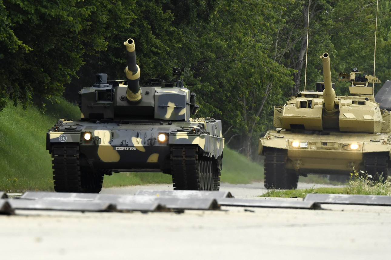 Hungarian Defence Force New Leopard 2A4HU