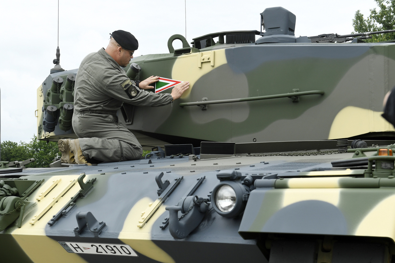 Hungarian Defence Forces New Leopard Hungarian Banner