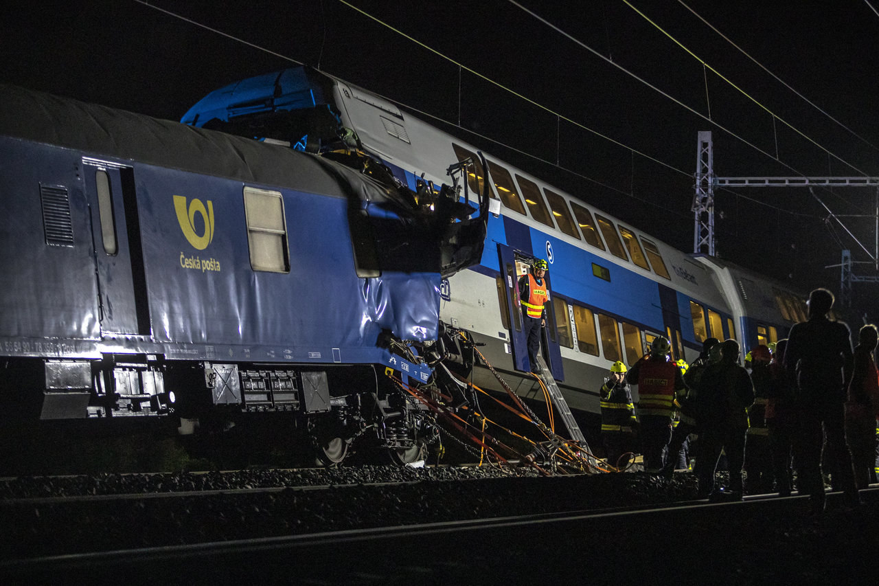 One person has died and at least 35 were injured in a collision of two trains Tuesday night near Cesky Brod, central Bohemia of the Czech Republic