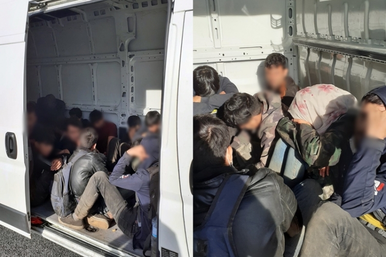 migranți ilegali în camion
