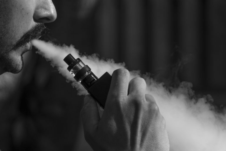 vape vaping e cigarette smoking