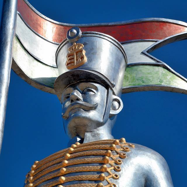 Miskahuszár, statue, Hussar, Hungary