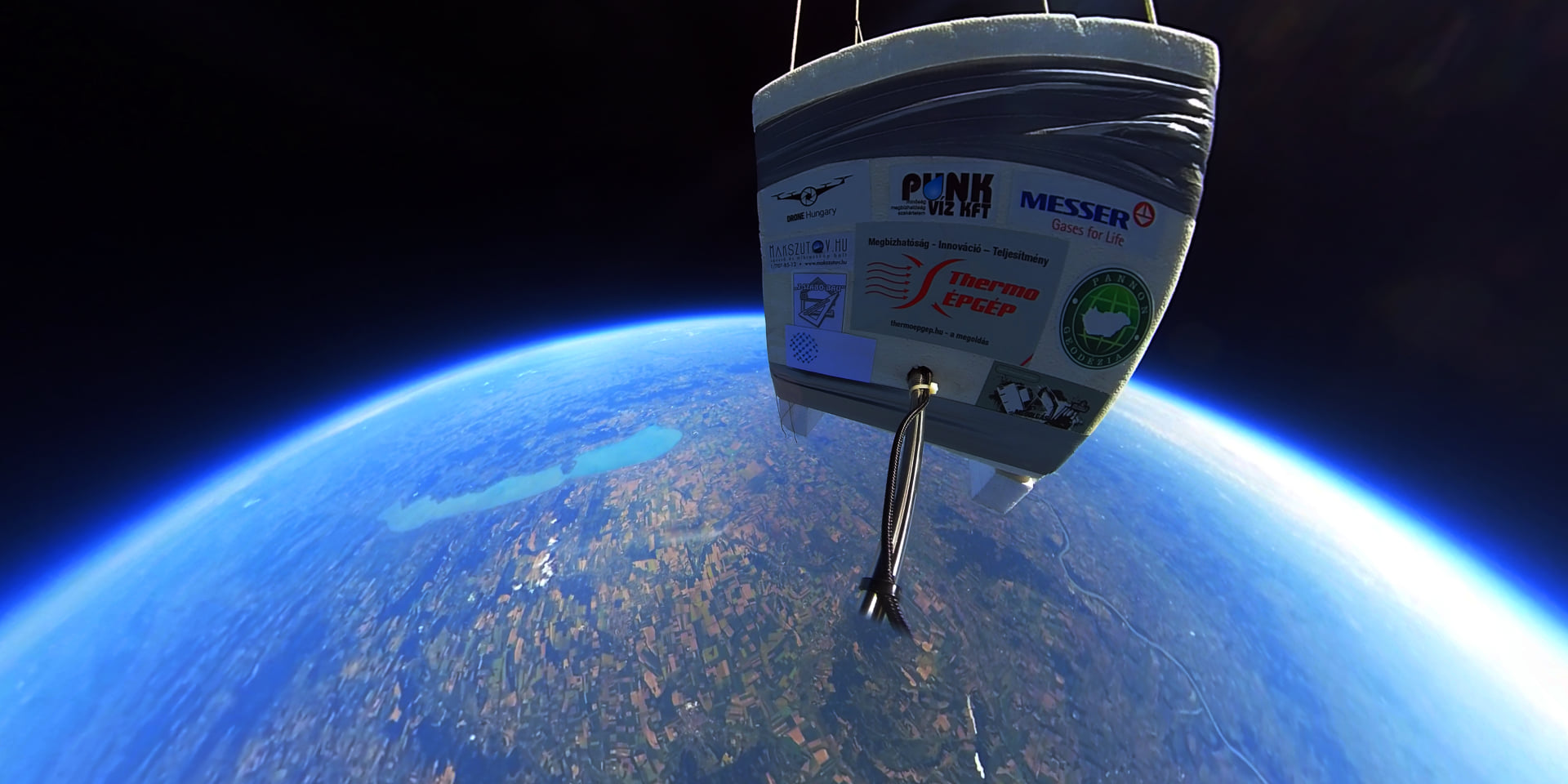 Űrbatyu II-high-altitude balloon-Hungary-Lake Balaton