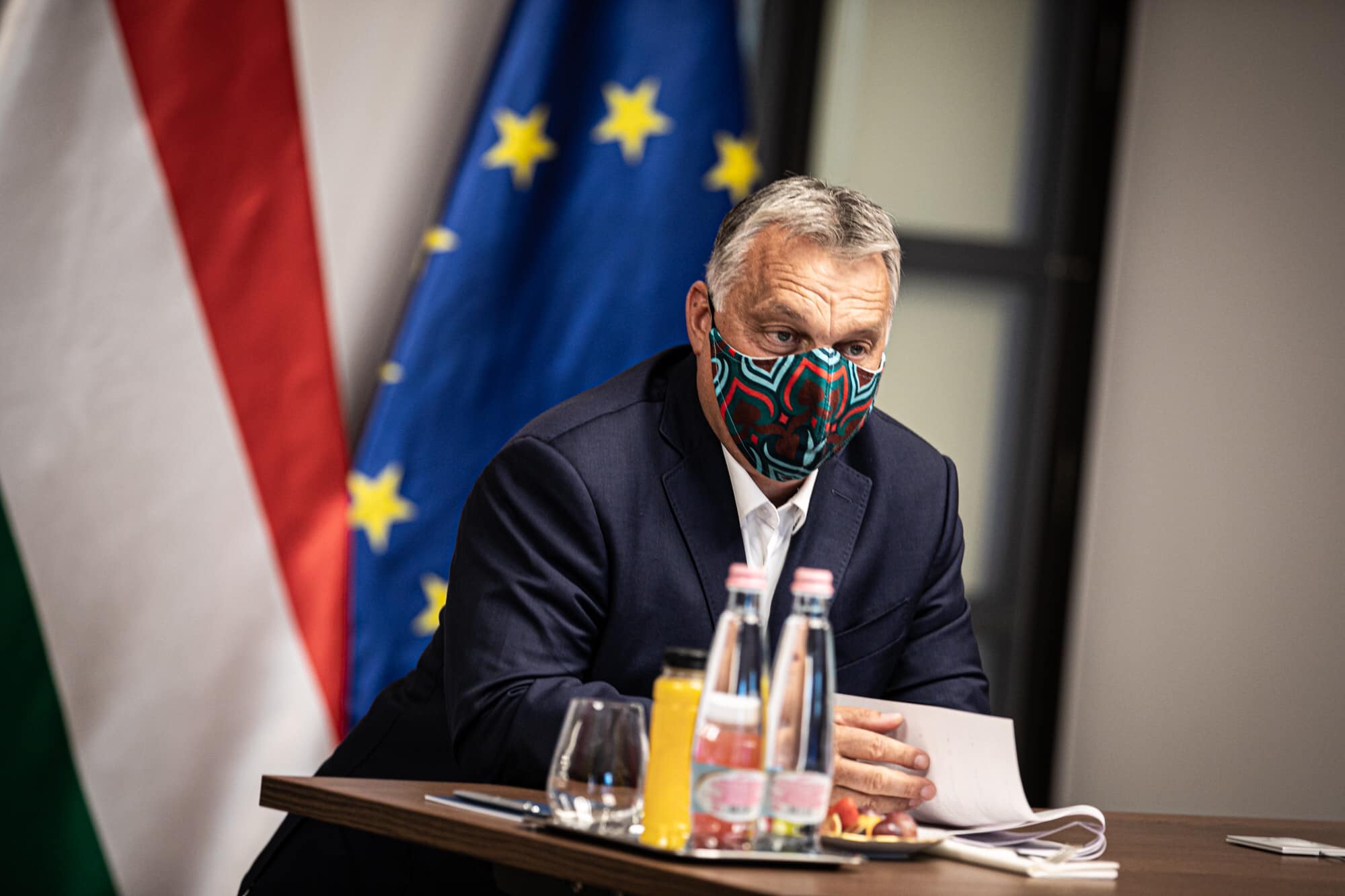 Orbán in Maske