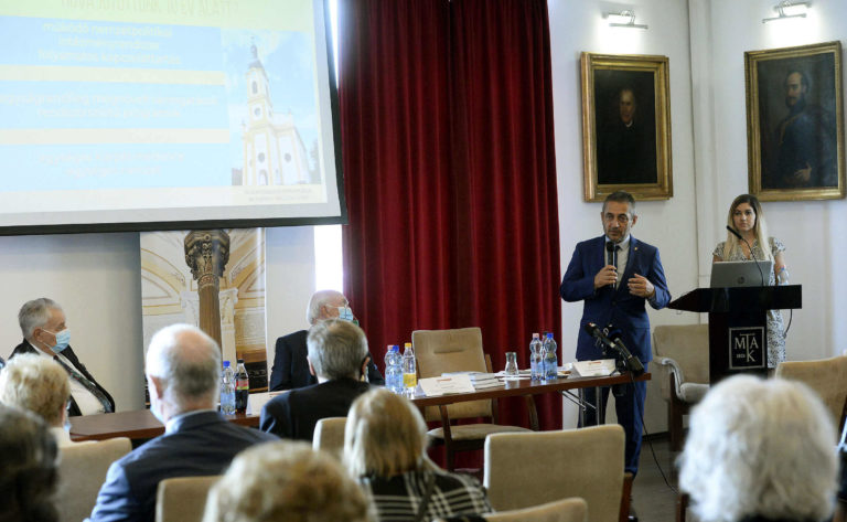 trianon 100 conference
