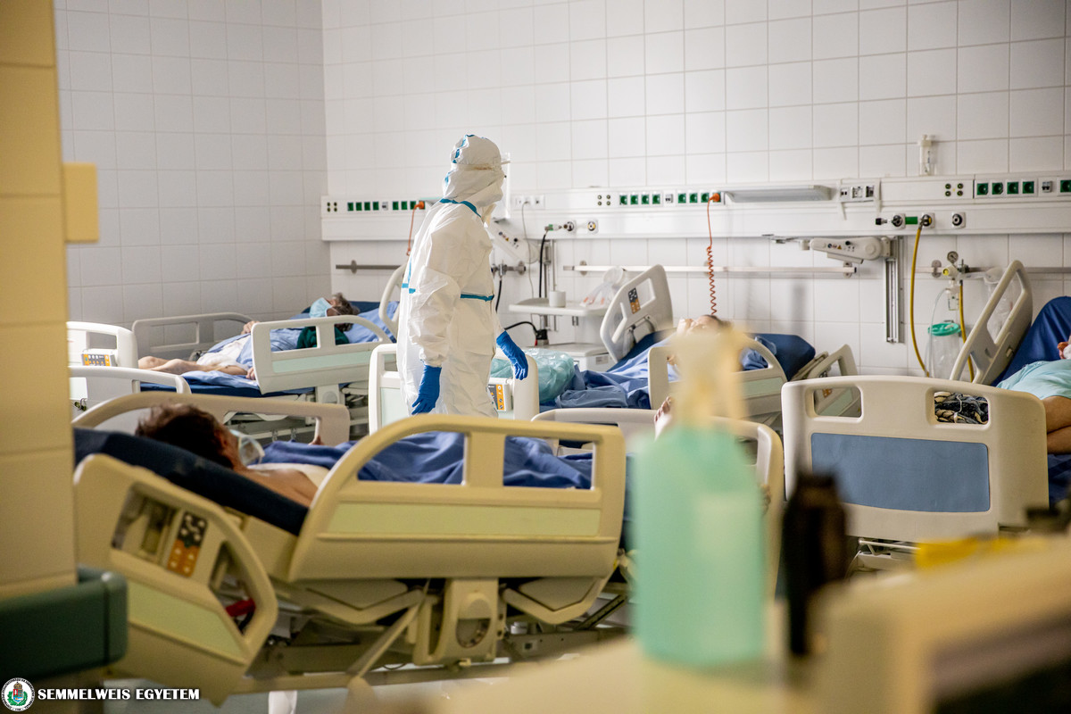 コロナウイルス-ハンガリー製のレムデシビルで治療された最初のCovid-19患者が退院