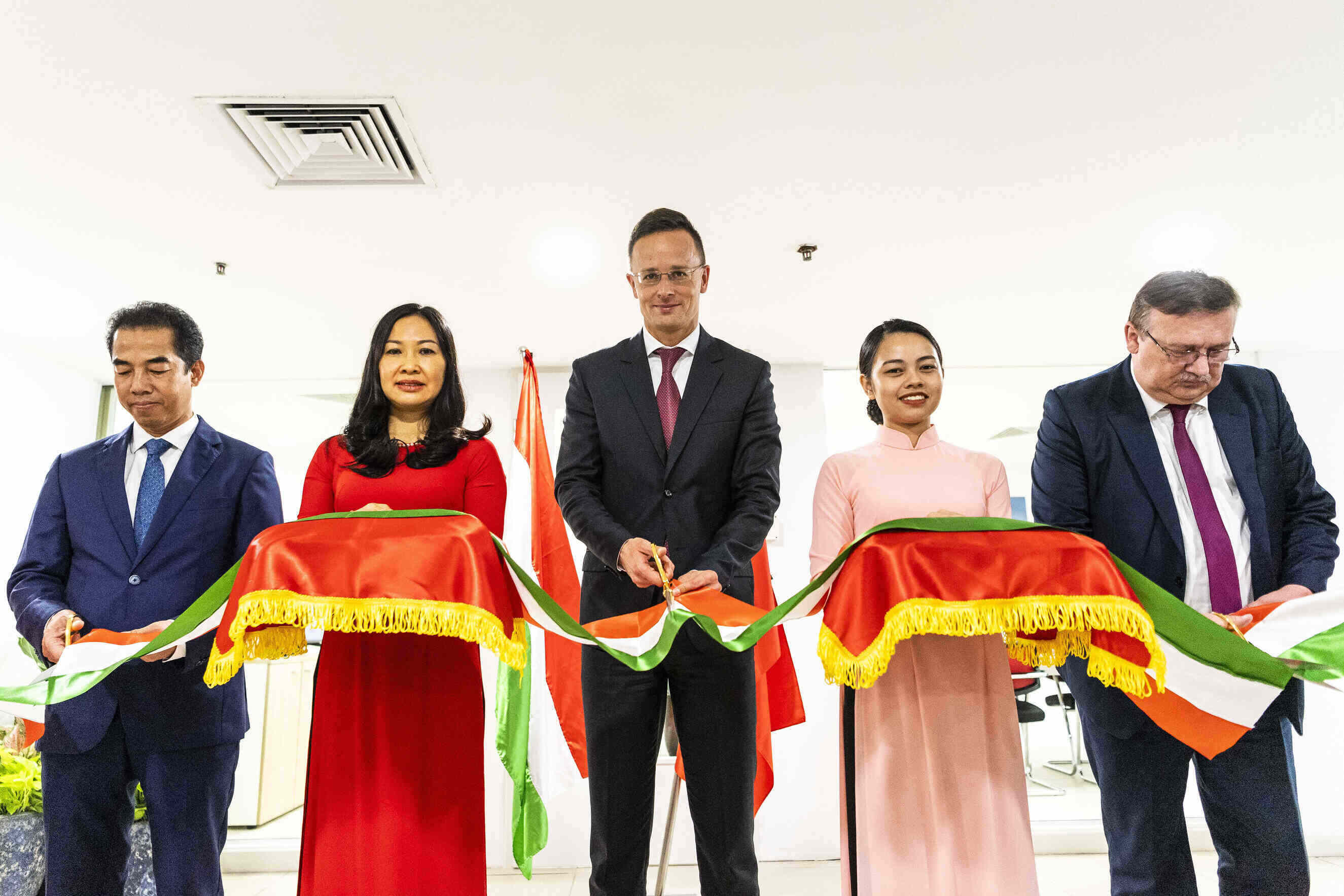 hungary vietnam cooperation