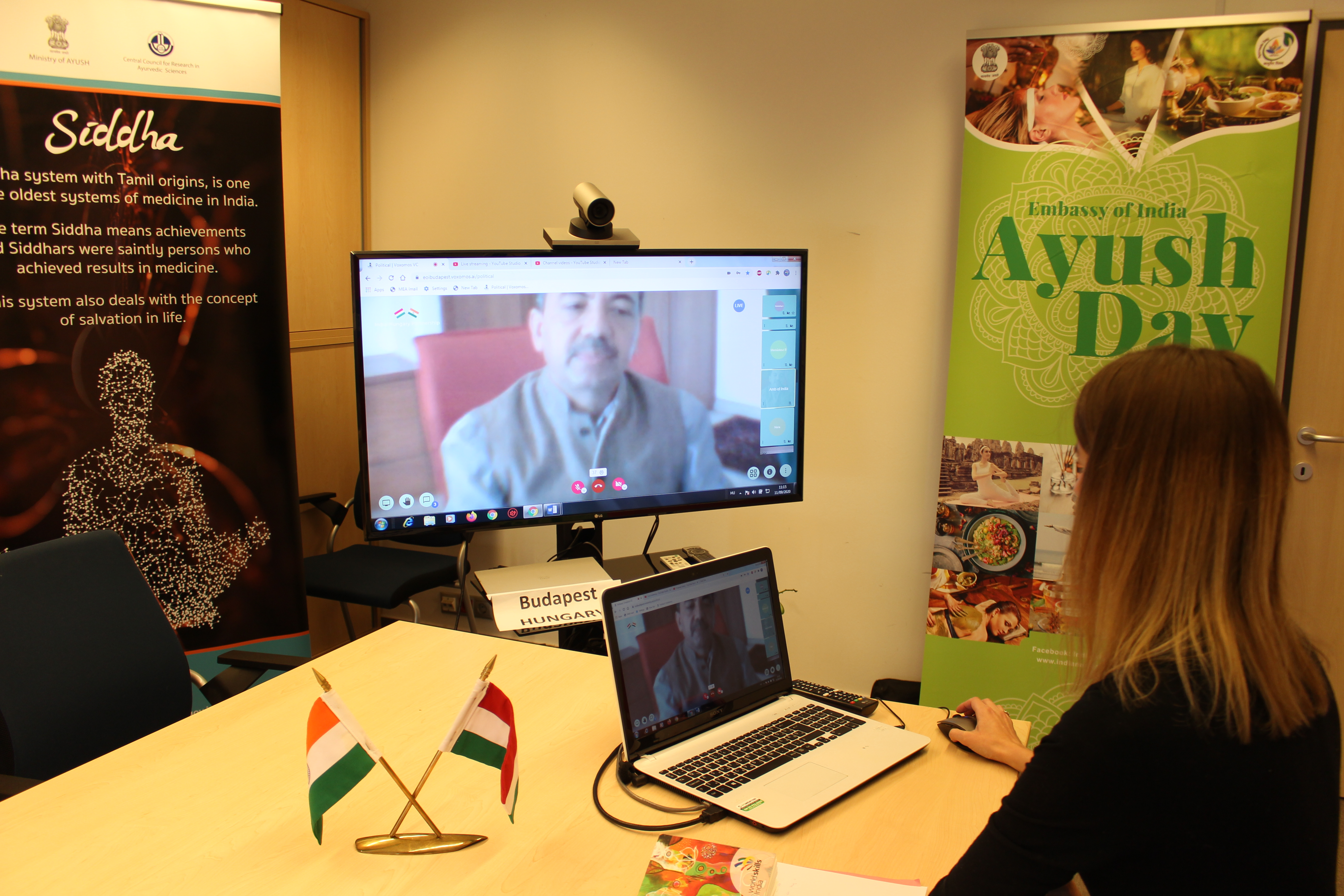Embajador de la India en el seminario web India-Hungría sobre Ayurveda