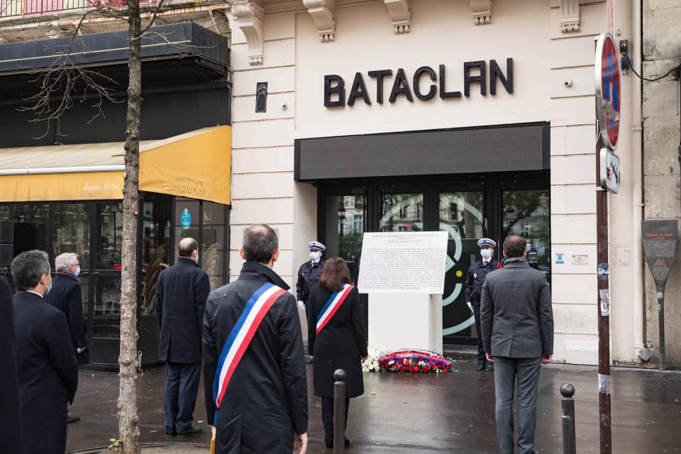 вшанування пам'яті терактів у Парижі
