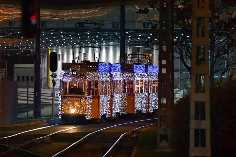 light tram budapest