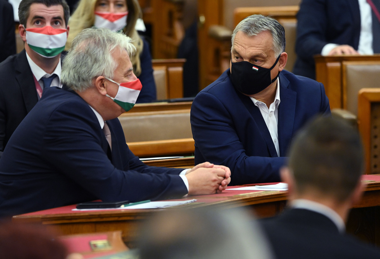parlamento-Hungría-Semjén-Orbán