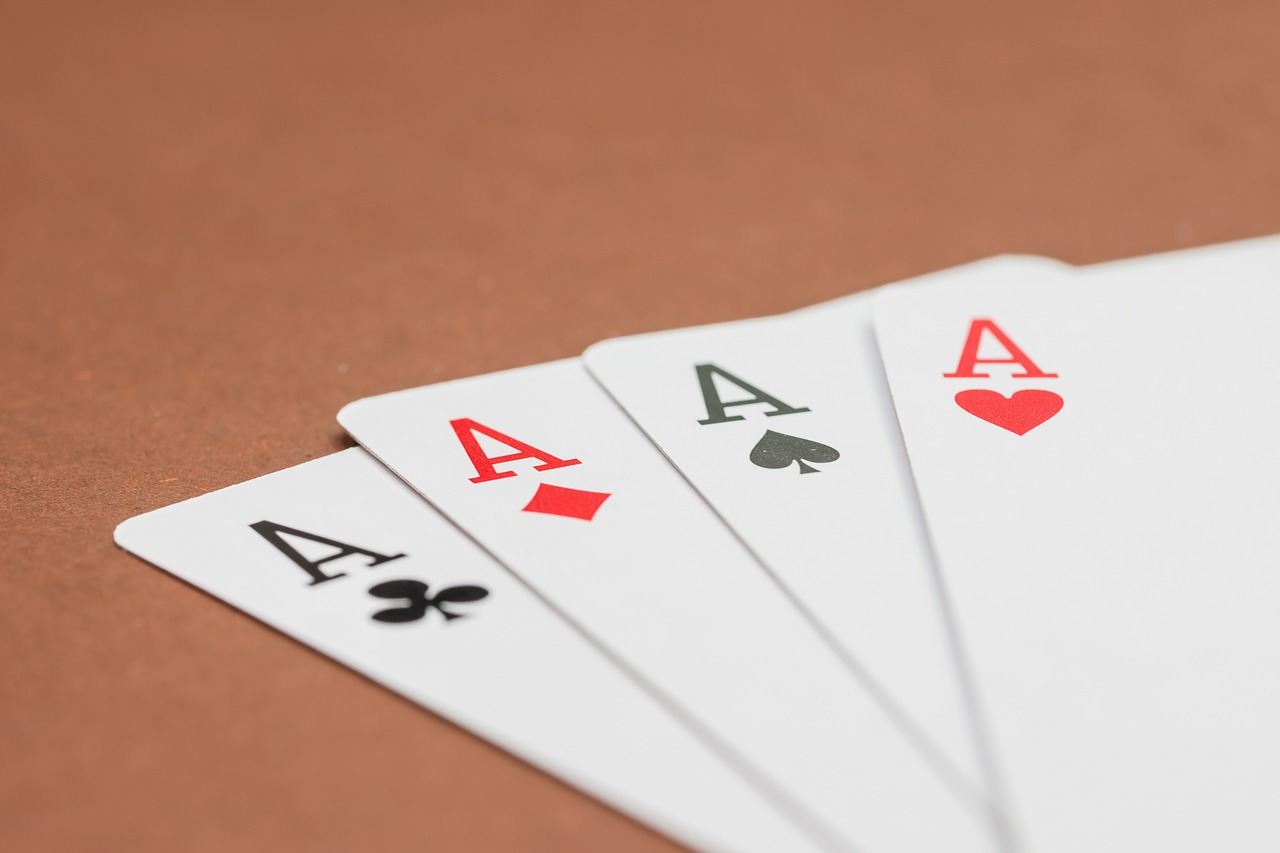 Pokerspiele, Kartenspiele