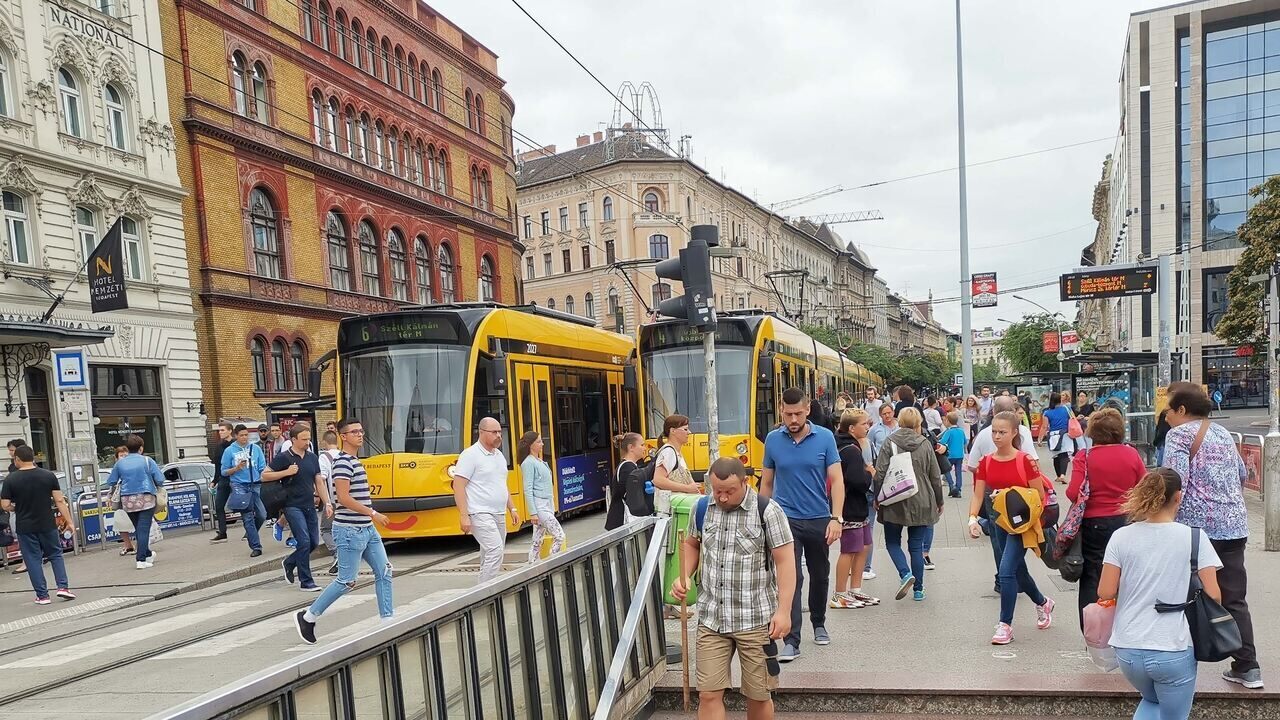 Trafic de tramway Villamos Dugó Forgalom Budapest