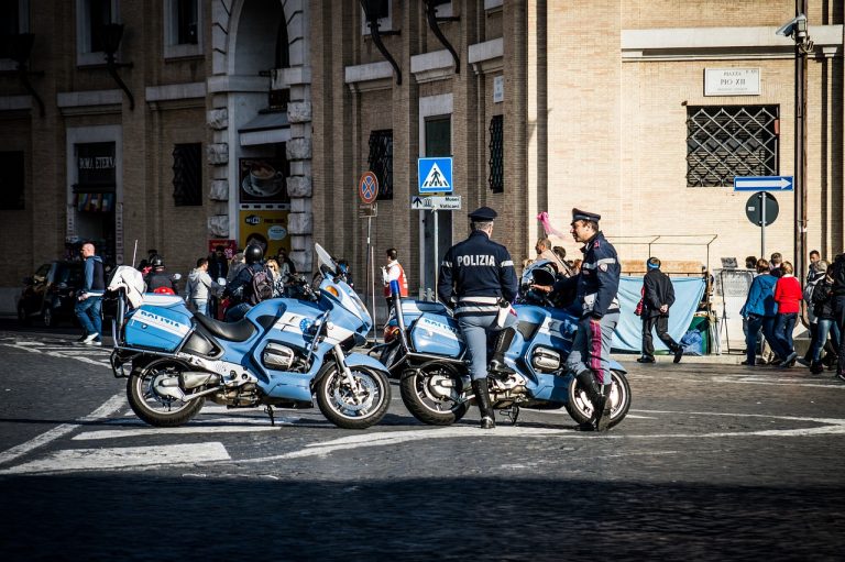 polizia police italy