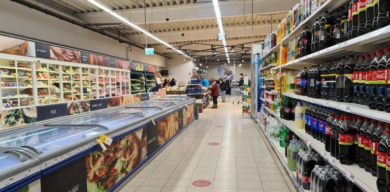 store shopping food tesco hungary