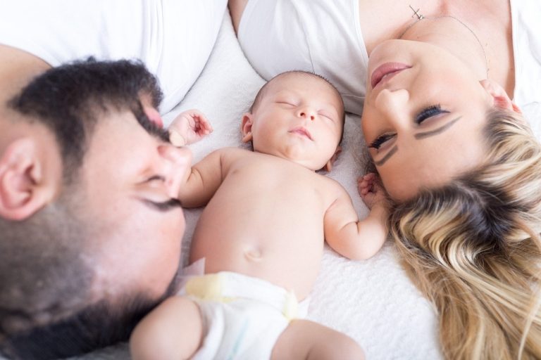 Familia Család Baba Bebé