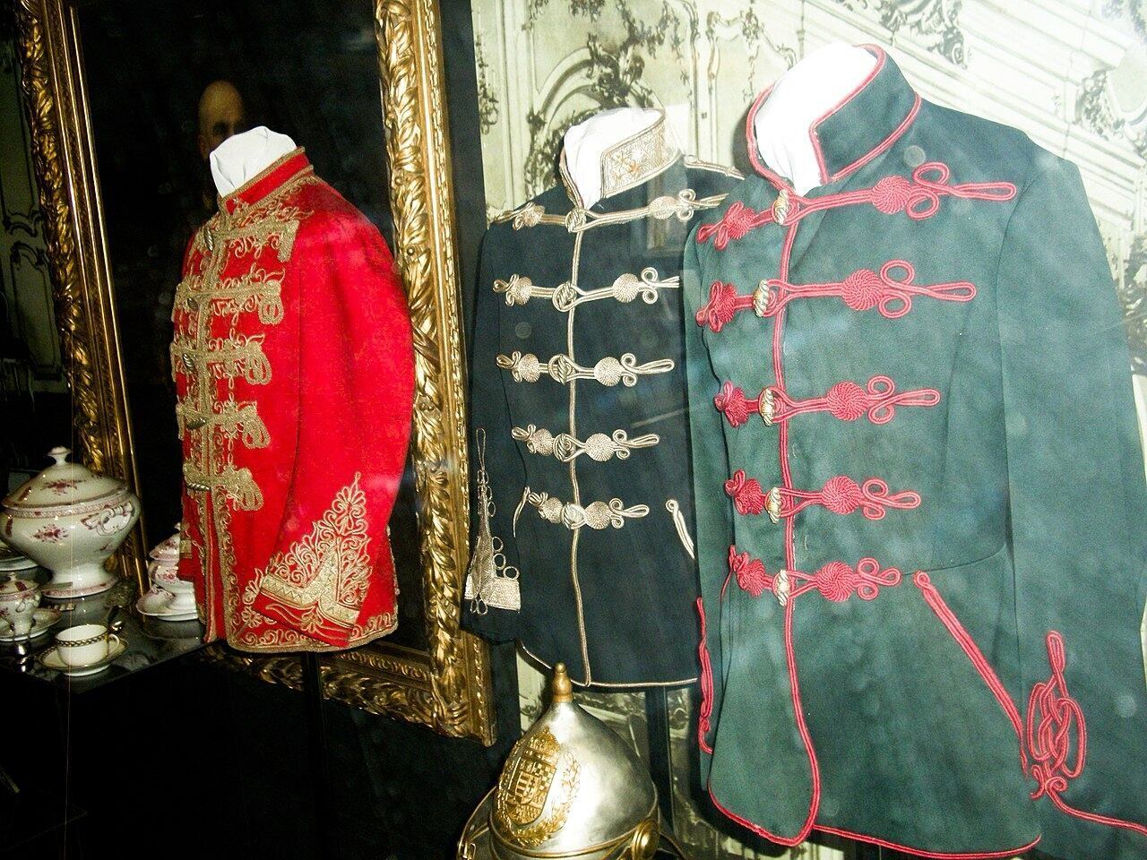 Husarska uniforma Huszár Egyenruha