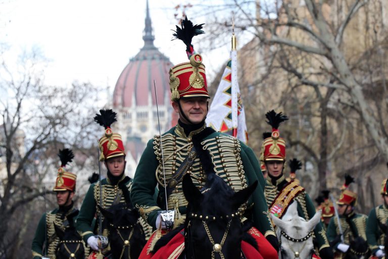 15 mars Hussard Március Huszár Felvonulás