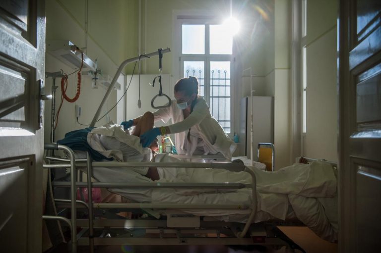 coronavirus hungary hospital