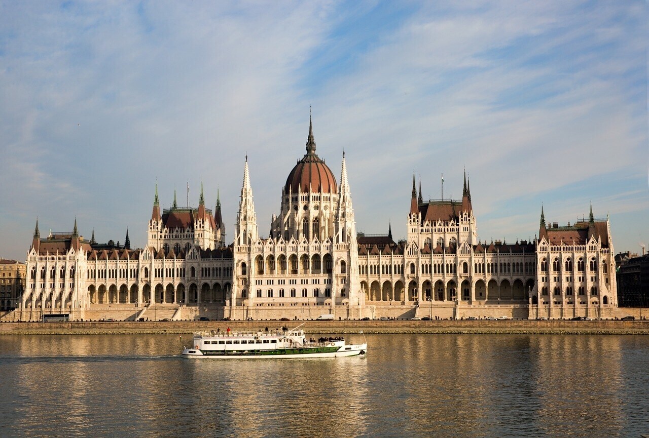 Budapešť Duna Dunaj parlament Parlament
